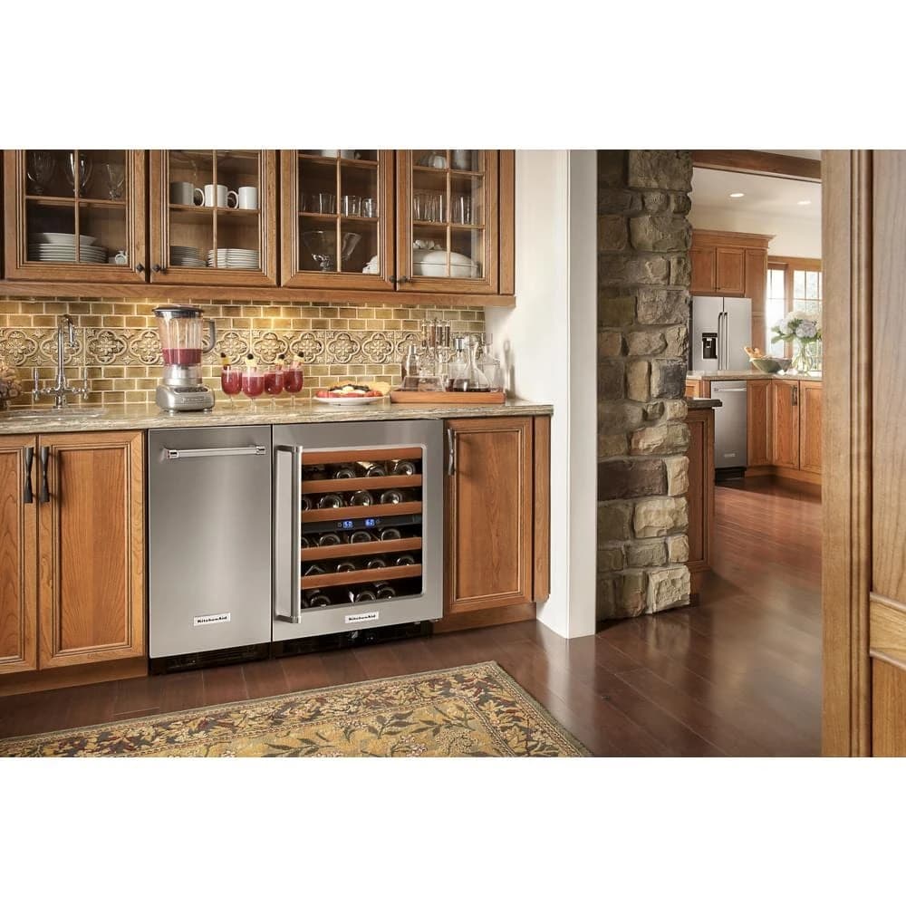 15" Automatic Ice Maker with PrintShield Finish